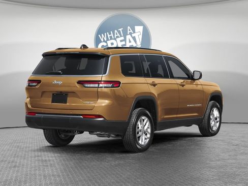 New 2026 Jeep Grand Cherokee L Limited w/ Limited Altitude Package AWD/4WD image 2