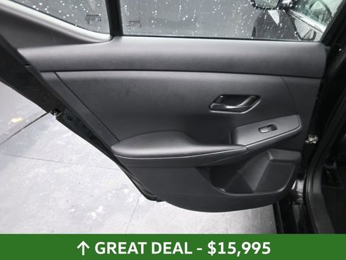 Used 2024 Nissan Sentra SV image 39