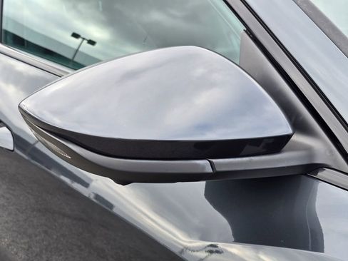 Used 2023 Audi e-tron Premium w/ Convenience Plus Package image 11