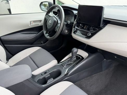 Used 2023 Toyota Corolla LE w/ Carpet Mat Package (TMS) FWD image 6