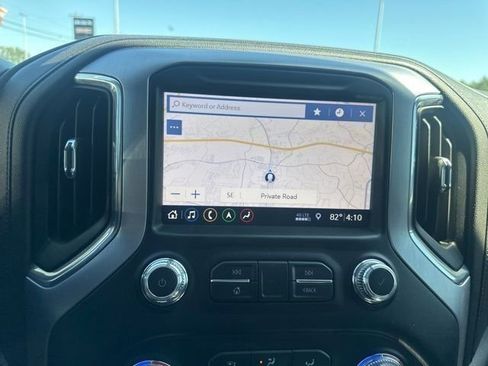 Used 2019 GMC Sierra 1500 SLT w/ SLT Premium Plus Package AWD/4WD image 40