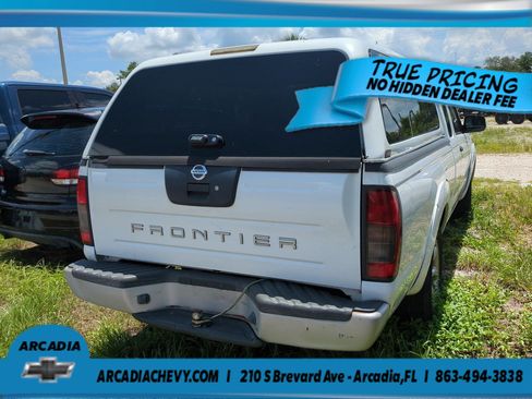 Used 2004 Nissan Frontier XE w/ (VTP) Value Truck Pkg RWD image 3