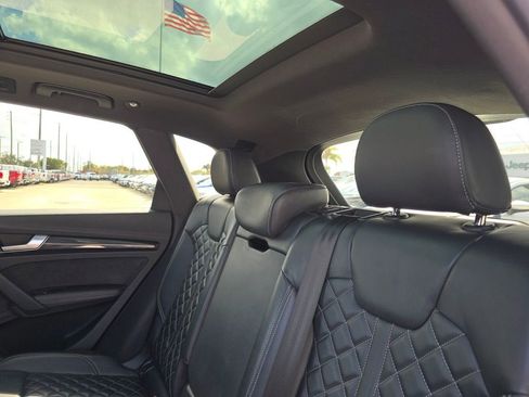 Used 2021 Audi SQ5 Premium Plus w/ Premium Plus Package image 17