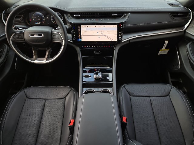 New 2027 Jeep Grand Cherokee Limited AWD/4WD image 20