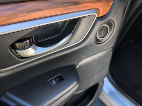 Used 2020 Honda CR-V Touring image 30