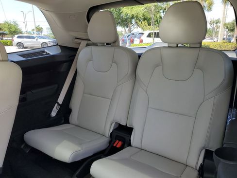 New 2025 Volvo XC90 B5 Plus w/ Protection Package Premier image 6