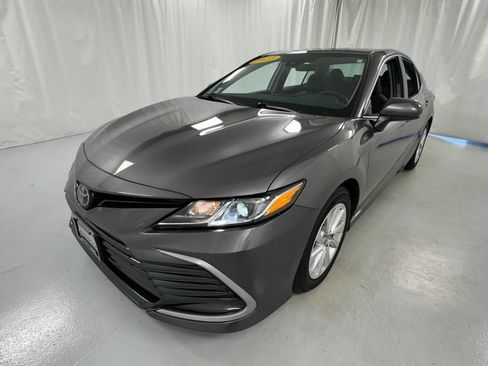 Used 2023 Toyota Camry LE AWD/4WD image 7
