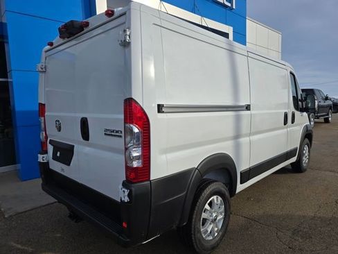 Used 2025 RAM ProMaster 2500 w/ Quick Order Package 22G SLT image 4