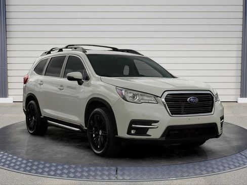 Used 2019 Subaru Ascent Limited w/ Popular Package #3 AWD/4WD image 1