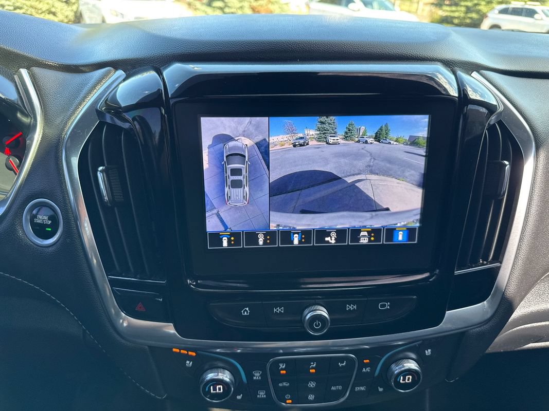 Used 2023 Chevrolet Traverse Premier AWD/4WD image 31