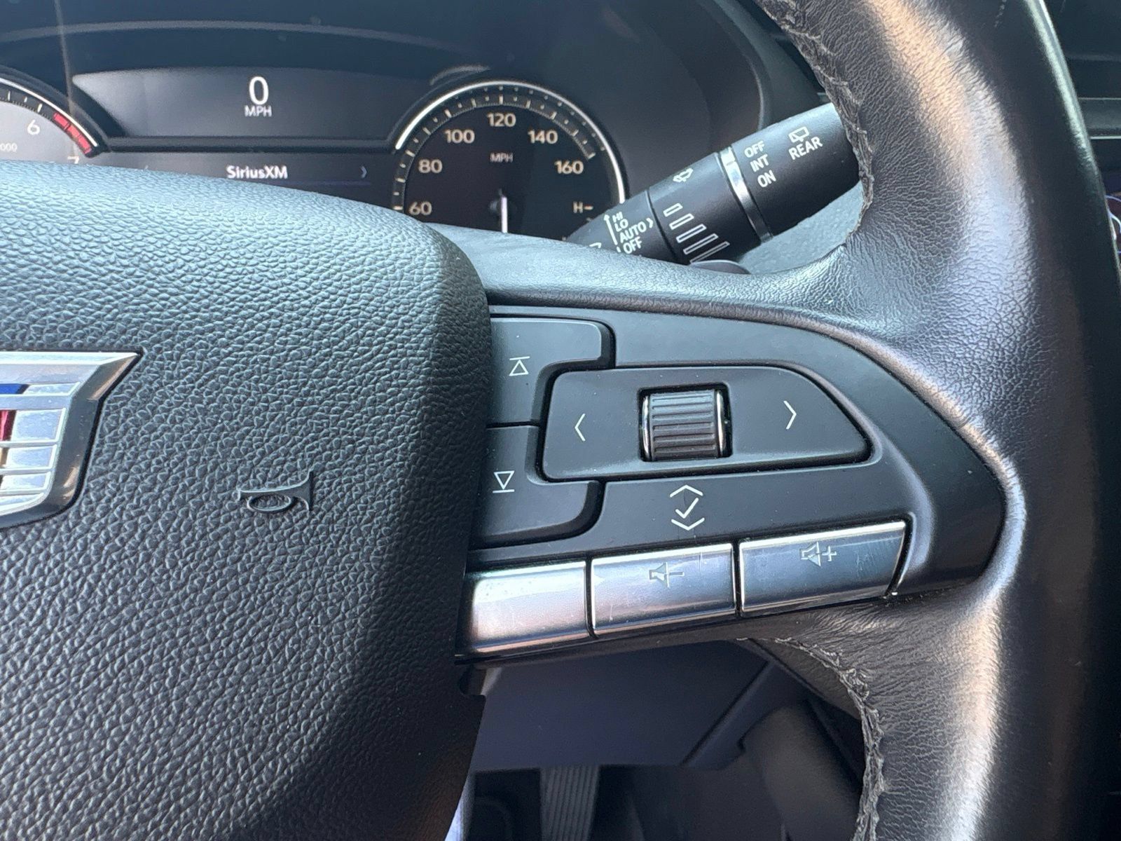 Used 2020 Cadillac XT4 Premium Luxury AWD/4WD image 30