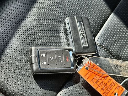 Used 2024 Jeep Grand Cherokee L Summit w/ High Altitude Package image 25