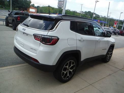 New 2026 Jeep Compass Limited AWD/4WD image 9