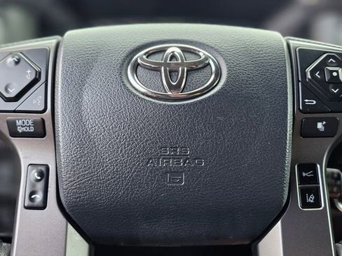 Used 2019 Toyota Tacoma TRD Sport image 26