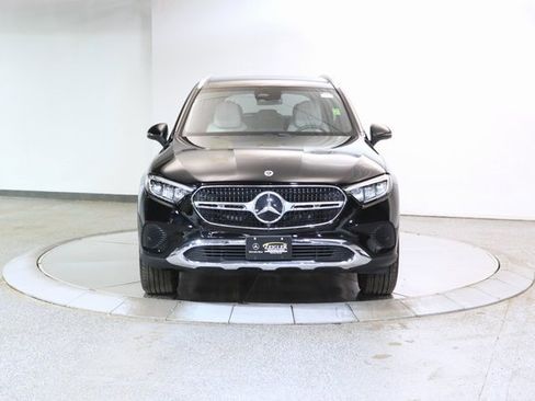 Used 2025 Mercedes-Benz GLC 350e 4MATIC w/ Advanced USB Package image 10