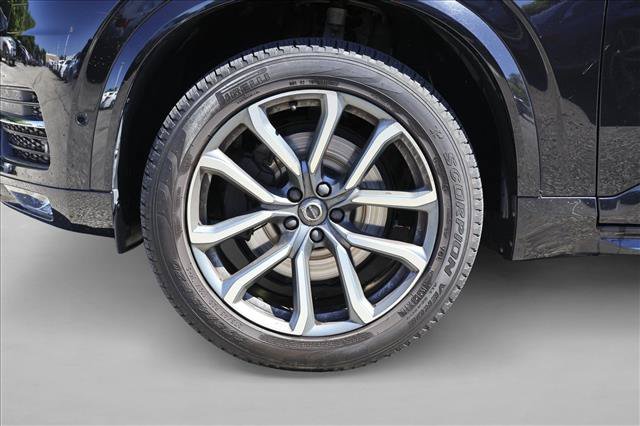 Used 2018 Volvo XC90 T6 Momentum w/ Convenience Package AWD/4WD image 9
