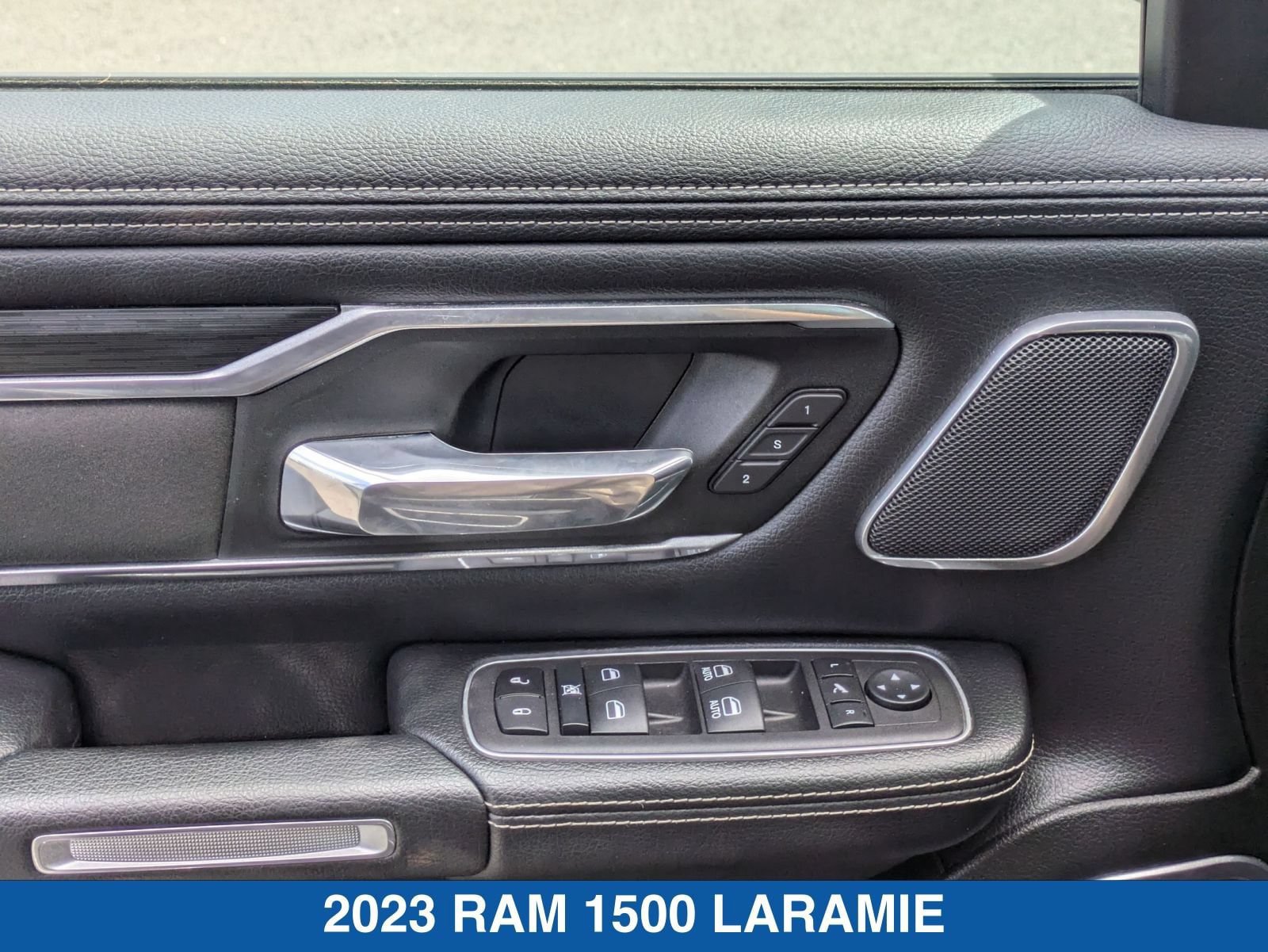 Used 2023 RAM 1500 Laramie AWD/4WD image 13