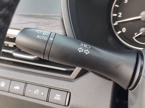 Used 2024 Nissan Altima 2.5 SL image 23