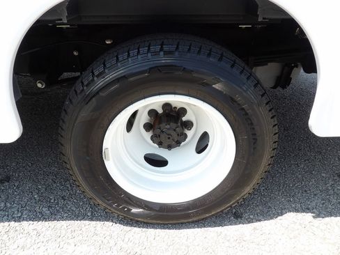 Used 2024 Ford E-350 and Econoline 350 Super Duty w/ Driver's Safety Package RWD image 58
