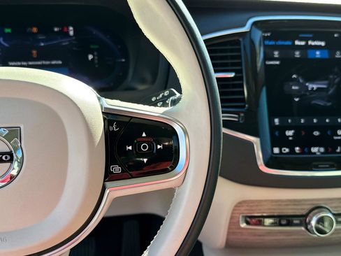 Certified 2024 Volvo XC90 T8 Plus w/ Protection Package Premier image 25
