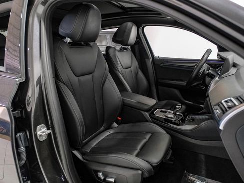 Used 2022 BMW X4 xDrive30i w/ M Sport Package 2 image 32