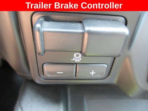 Used 2020 GMC Sierra 1500 AT4 w/ Off-Road Performance Package AWD/4WD image 23