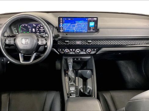 Used 2023 Honda Accord Touring image 15