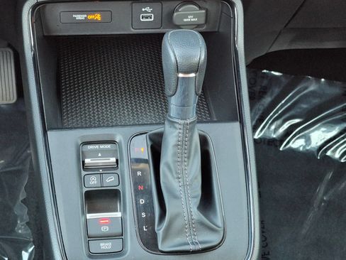 Used 2025 Honda CR-V LX image 20