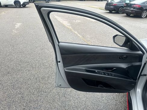 Used 2025 Hyundai Elantra N FWD image 25