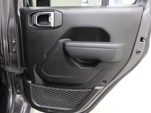 Used 2024 Jeep Wrangler Willys image 26