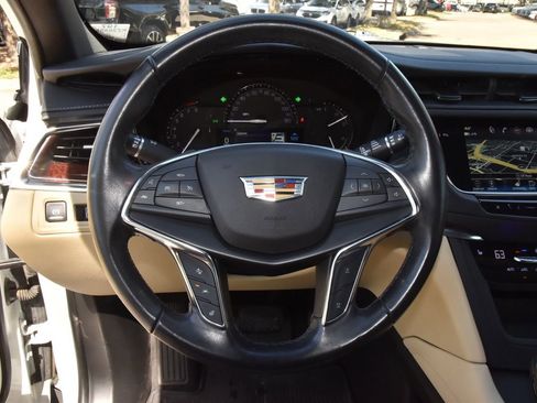 Used 2019 Cadillac XT5 Luxury image 22