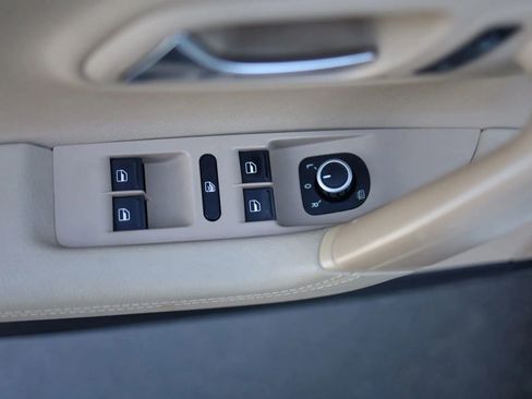 Used 2013 Volkswagen CC Sport Plus FWD image 11
