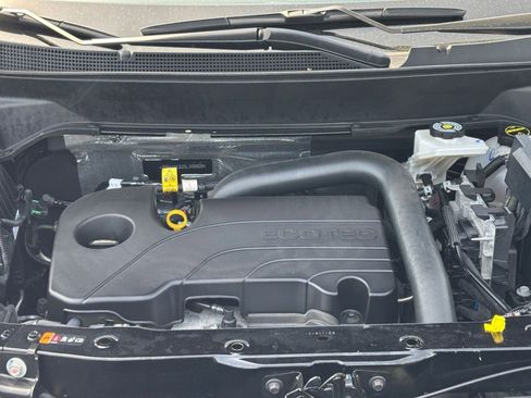 Used 2025 Chevrolet Equinox LT FWD image 31