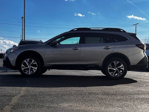 Used 2020 Subaru Outback Limited image 4