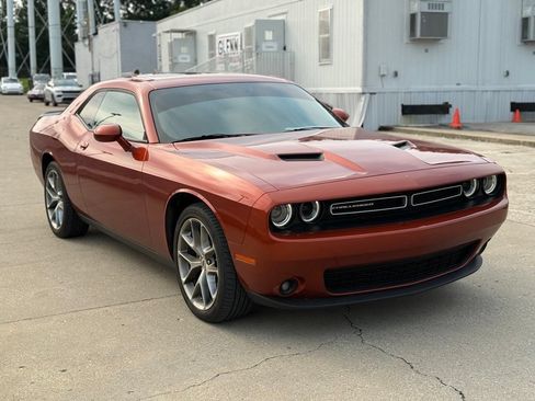 Used 2023 Dodge Challenger SXT w/ Plus Package RWD image 4