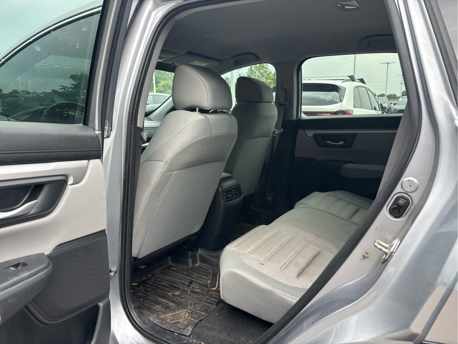Used 2019 Honda CR-V LX image 5