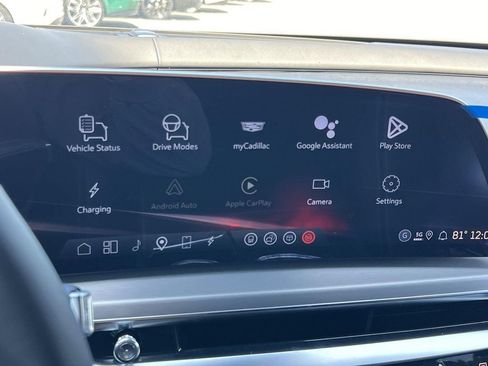 New 2026 Cadillac Lyriq V w/ Exterior Carbon Fiber Package AWD/4WD image 17