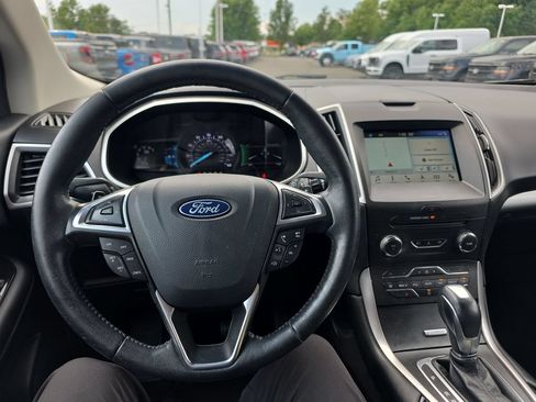 Used 2018 Ford Edge SEL w/ Equipment Group 201A AWD/4WD image 24