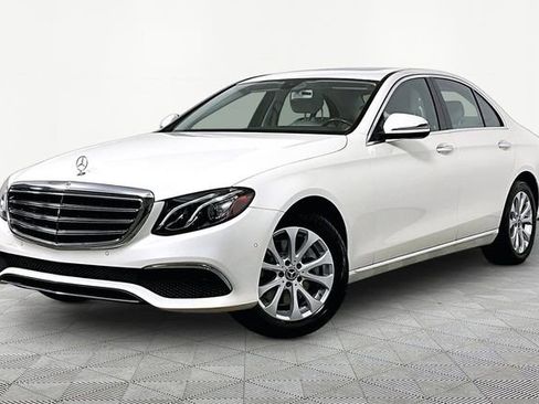 Used 2018 Mercedes-Benz E 300 image 2