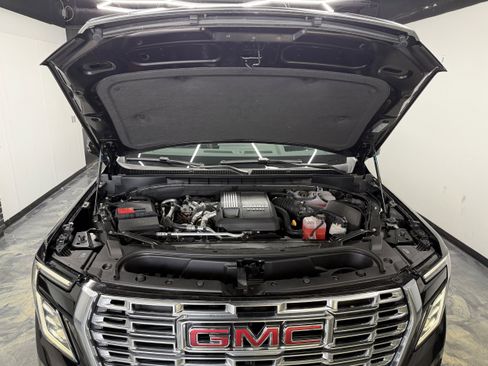 Used 2026 GMC Yukon Denali w/ Denali Reserve Package AWD/4WD image 36
