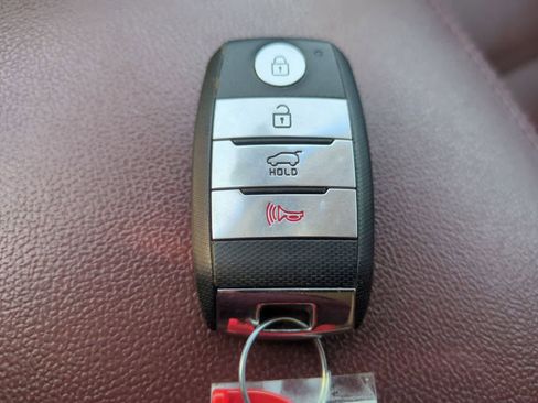 Used 2017 Kia Sorento SX AWD/4WD image 36