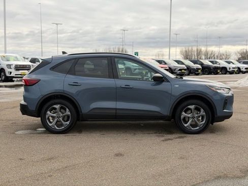 Used 2025 Ford Escape ST-Line image 5