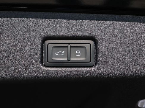 New 2025 Audi Q5 Premium image 37