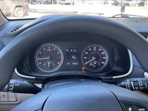 Used 2020 Hyundai Tucson SE FWD image 18