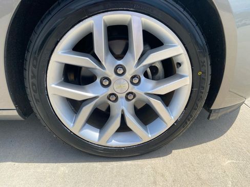 Used 2017 Chevrolet Impala Premier FWD image 29