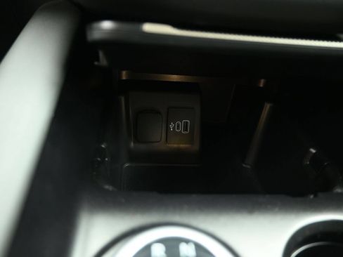 Certified 2025 Ford Explorer Active AWD/4WD image 16