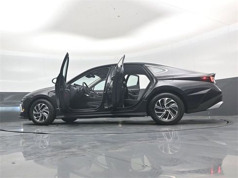 Used 2026 Hyundai Sonata Blue image 56