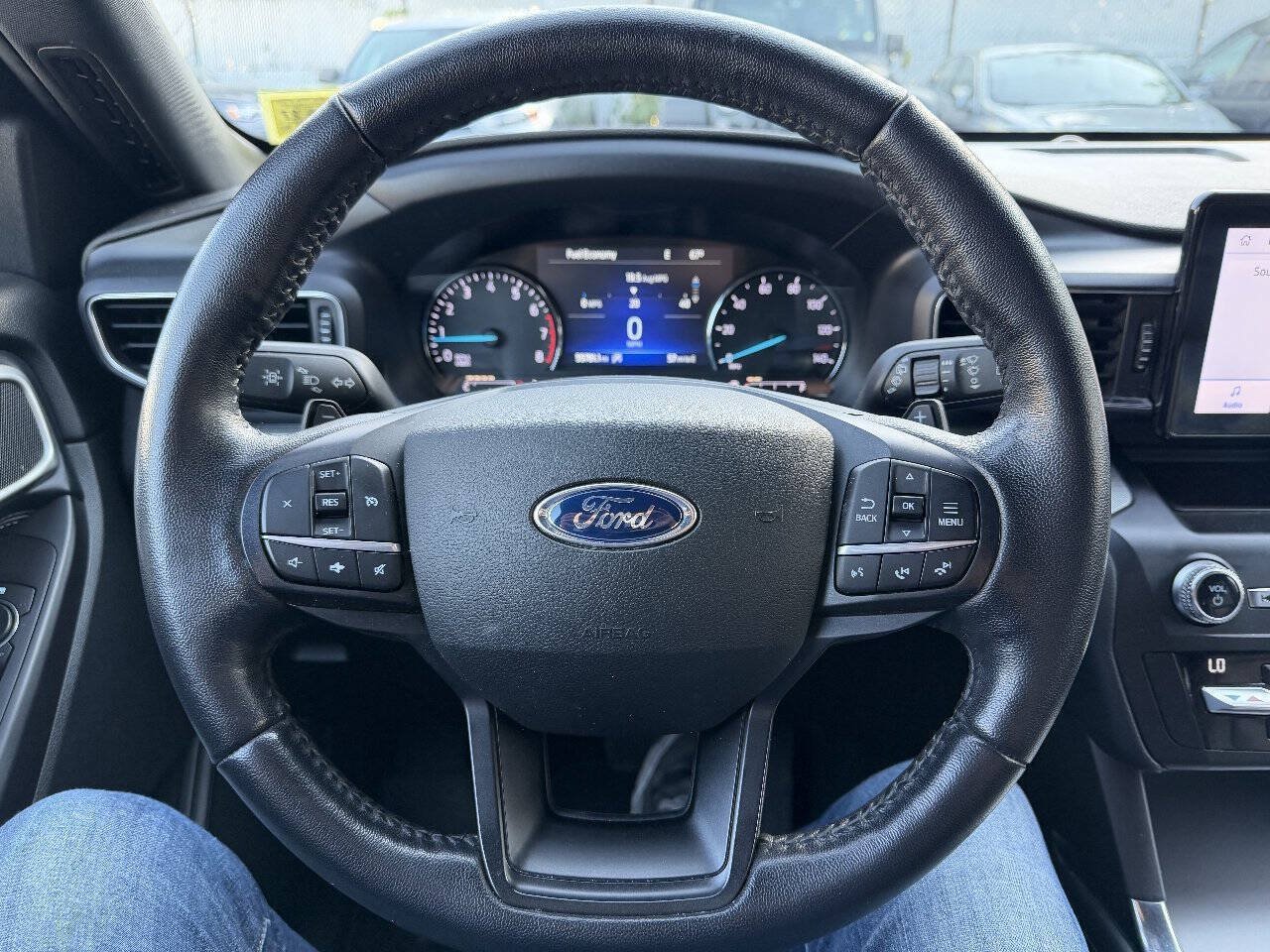 Used 2020 Ford Explorer XLT w/ Equipment Group 202A AWD/4WD image 11