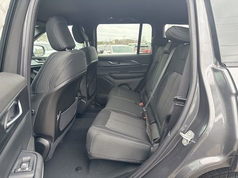 New 2026 Jeep Grand Cherokee Laredo image 22