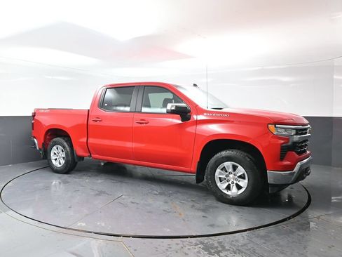 Used 2025 Chevrolet Silverado 1500 LT w/ Work Truck Package AWD/4WD image 5